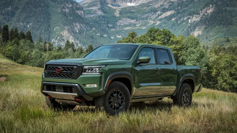 Nissan Frontier pickup truck owner's manuals and technical guides