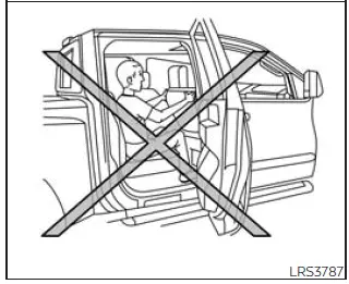 Nissan Frontier dangerous seating position near side air bag